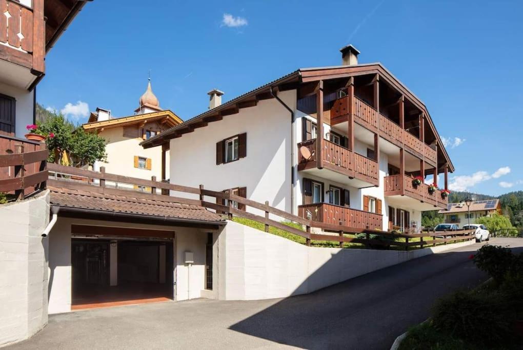 Casa Lucia Moena Apartment Exterior photo